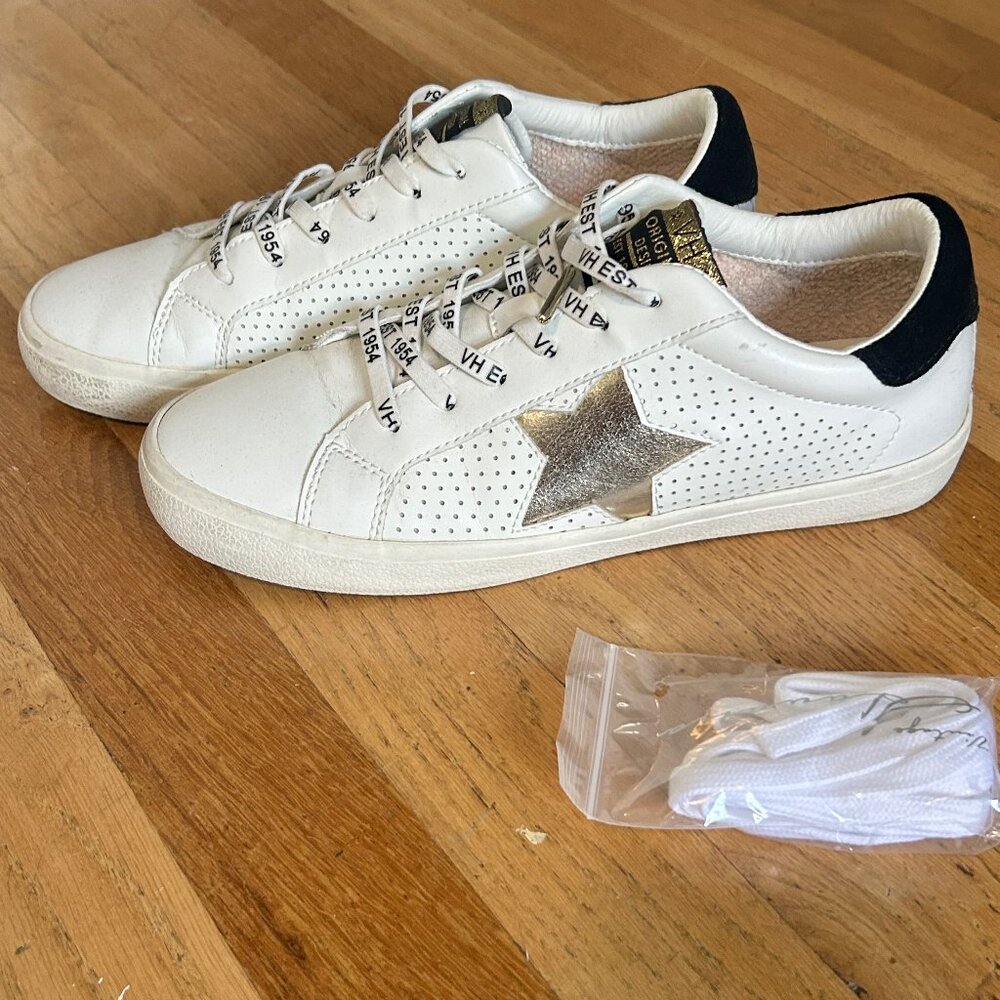 Vintage Havana leather sneakers white with gold star and branded laces womens 9